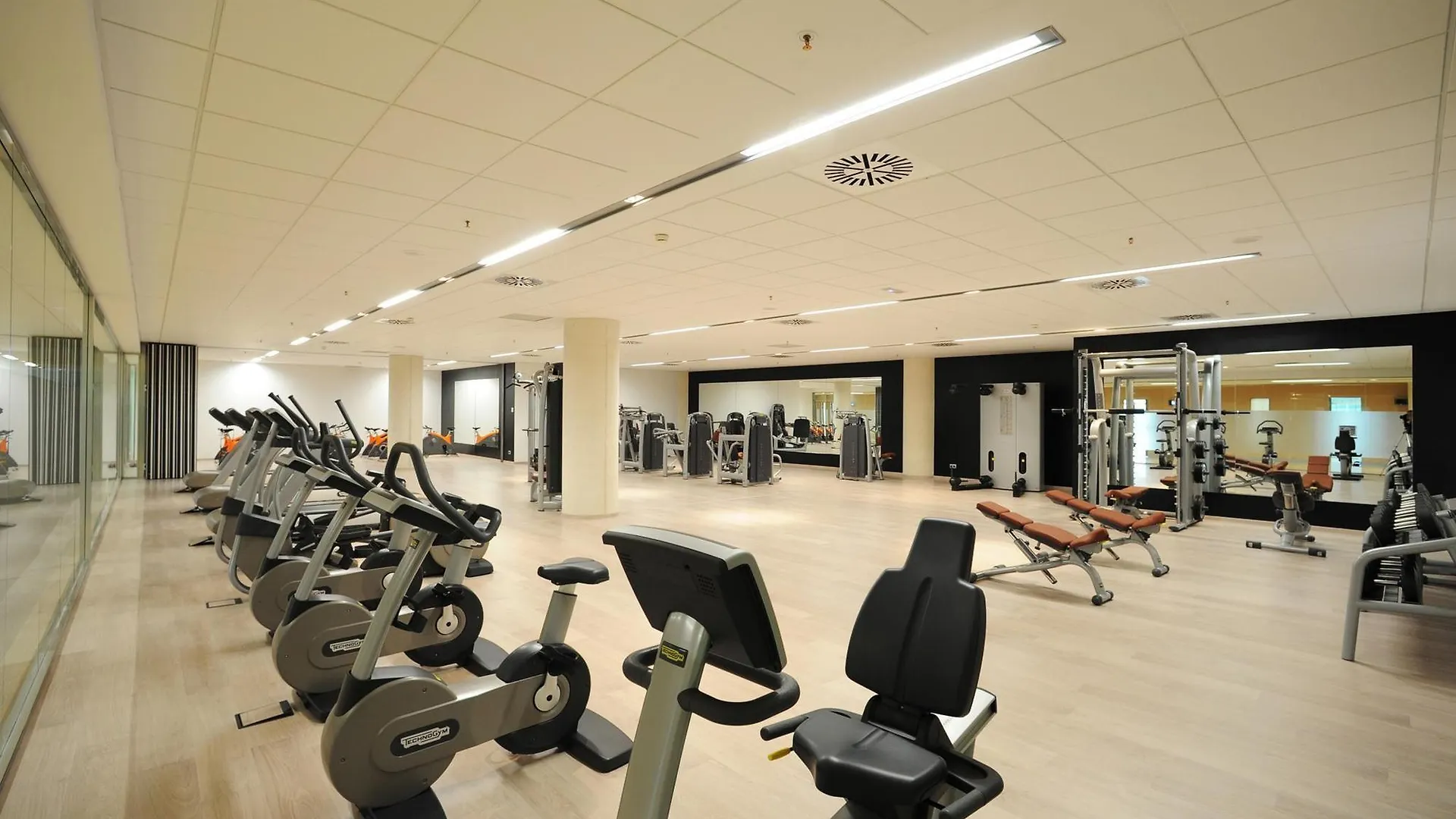 Air Rooms Barcelona Airport By Premium Traveller 4*, El Prat de Llobregat Spain